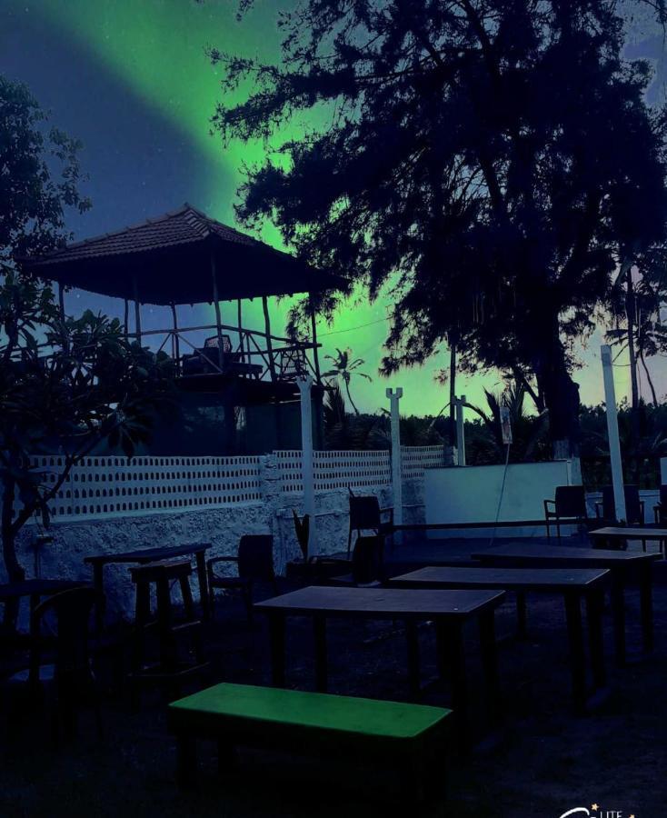 Rasta Mansion Beach Hostel And Rooms Arambol Eksteriør billede